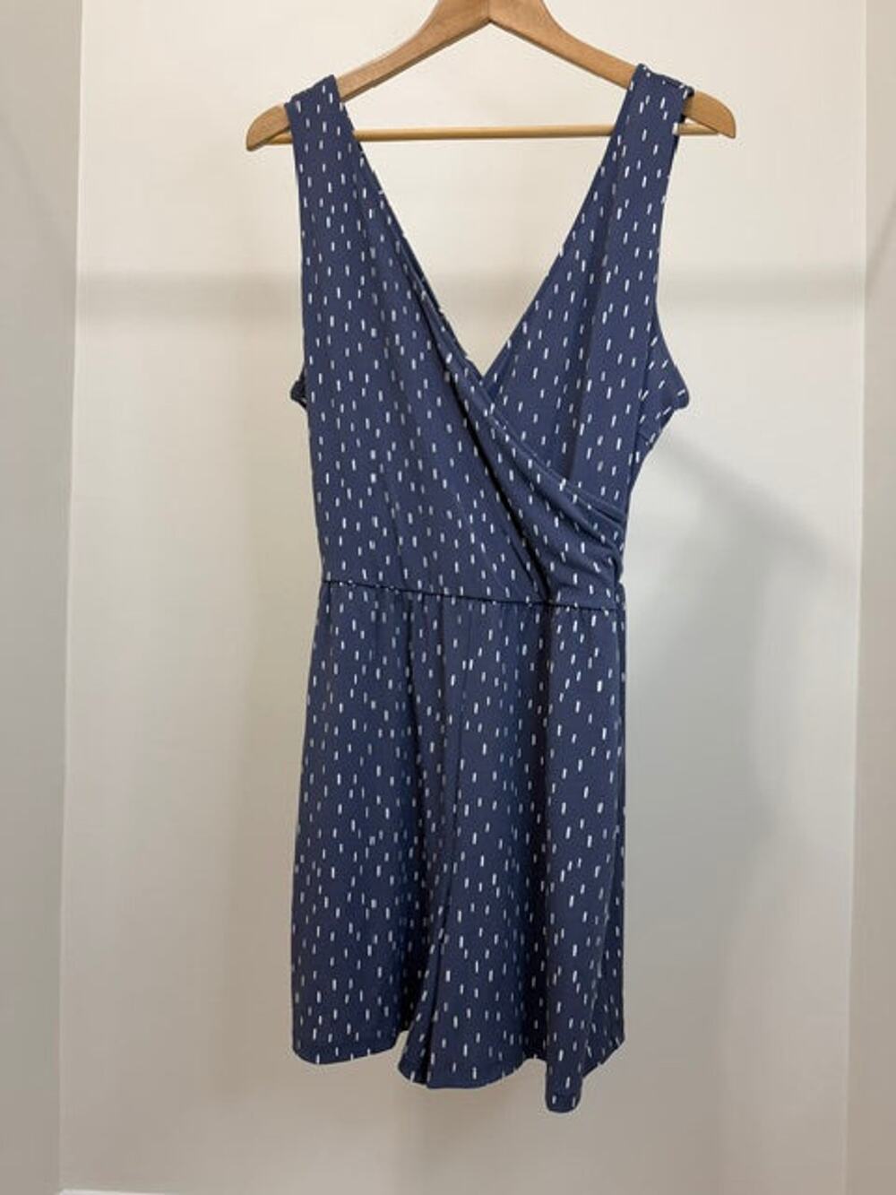 Mia & Tess Criss Cross V Neck Romper Blue Print SzXL